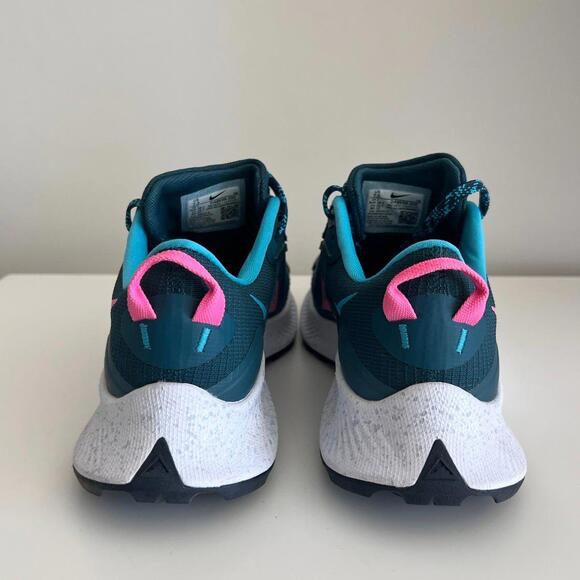 Nike Pegasus Trail 3 in a Dark Teal colorway - Picture 3 of 5